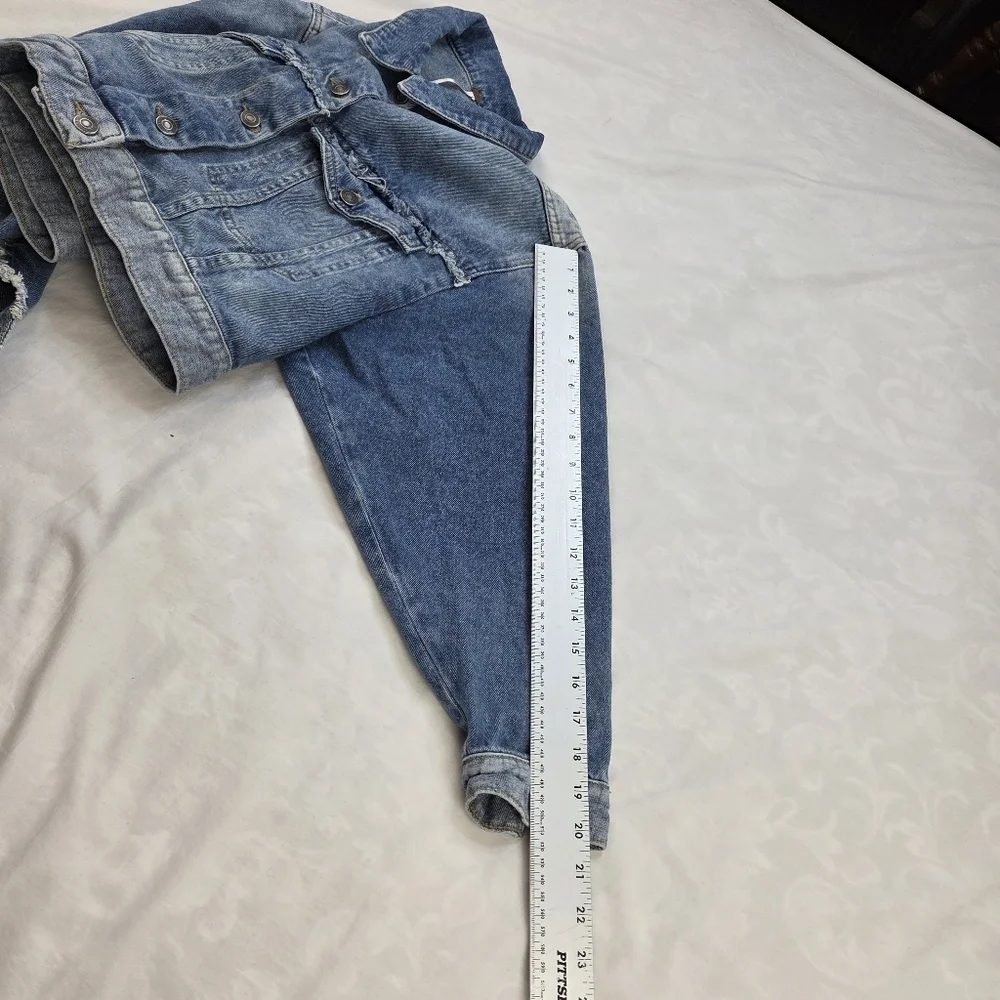 Free People Bedford Blue Denim Cropped Jean Jacket Women size S - Picture 13 of 15